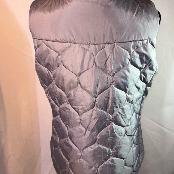 TAHARI Sport Women’s Packable Gray Puffer Quilted Vest Size XL - Picture 4 of 6